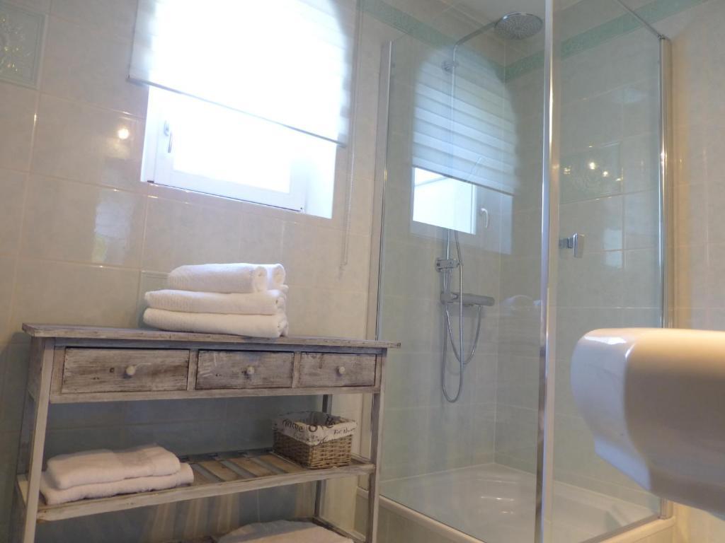 Chambres D'Hotes La Parenthez' Агно Стая снимка